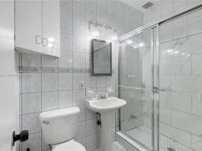 2445 Lake Pancoast Dr J, Miami Beach FL 33140