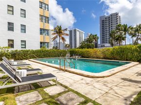 2445 Lake Pancoast Dr J, Miami Beach FL 33140