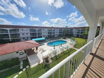 580 Egret Dr