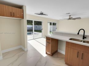 652 NW 133rd Dr, Plantation FL 33325