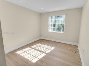 652 NW 133rd Dr, Plantation FL 33325