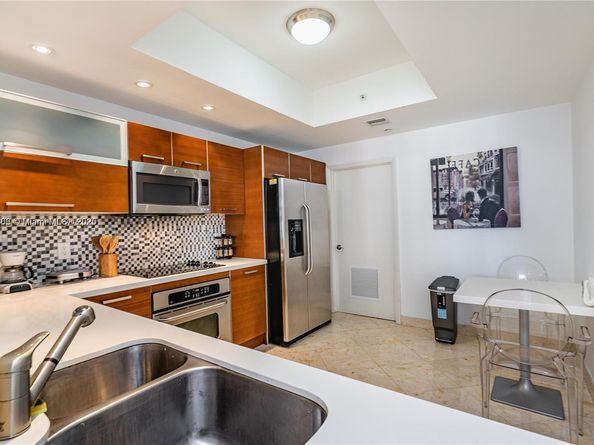 3330 NE 190th St 1610, Aventura FL 33180