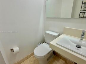 3330 NE 190th St 1610, Aventura FL 33180