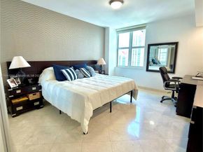 3330 NE 190th St 1610, Aventura FL 33180