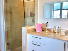 3330 NE 190th St 1610, Aventura FL 33180