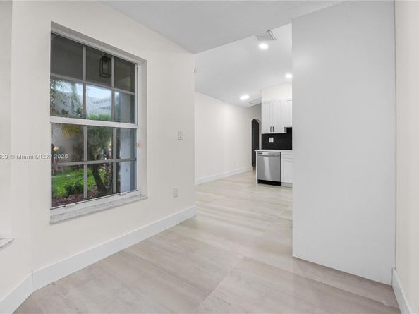 16533 NW 21st St, Pembroke Pines FL 33028