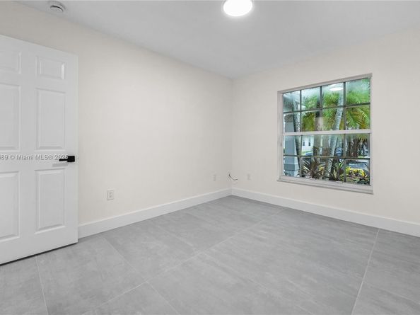 16533 NW 21st St, Pembroke Pines FL 33028