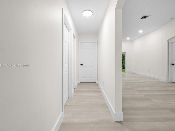 16533 NW 21st St, Pembroke Pines FL 33028