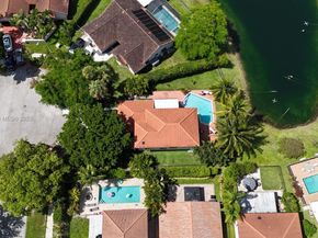 542 NW 39th Ter, Deerfield Beach FL 33442