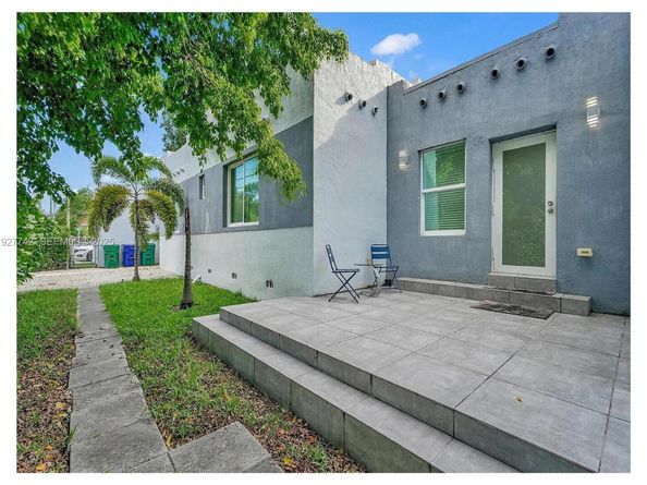 2900 SW 4th St, Miami FL 33135