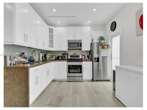 2900 SW 4th St, Miami FL 33135