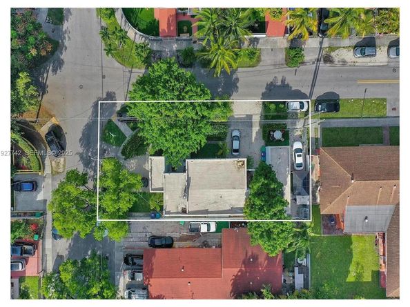 2900 SW 4th St, Miami FL 33135