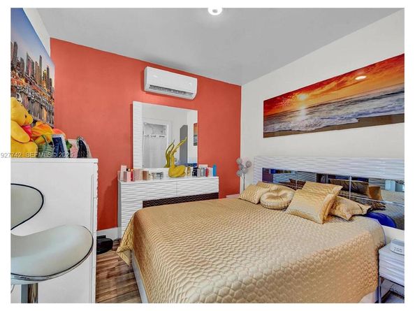 2900 SW 4th St, Miami FL 33135