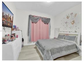 2900 SW 4th St, Miami FL 33135