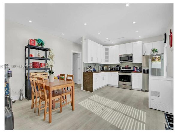 2900 SW 4th St, Miami FL 33135