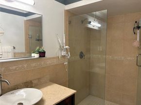 20537 NE 6th Ct, Miami FL 33179