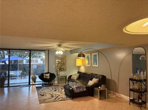 20537 NE 6th Ct, Miami FL 33179