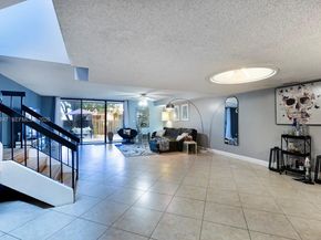 20537 NE 6th Ct, Miami FL 33179