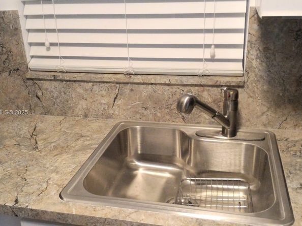 1755 NE 116th Rd 15, North Miami FL 33181