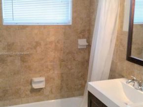 1755 NE 116th Rd 15, North Miami FL 33181