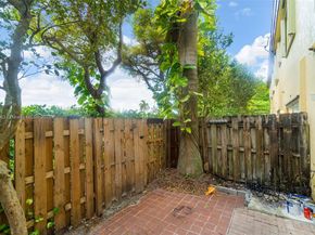 1720 NE 33rd Ave 1045, Homestead FL 33033