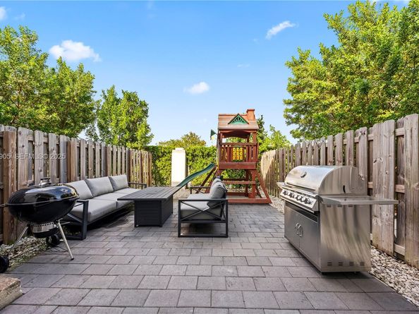 10887 SW 232nd Ter, Homestead FL 33032