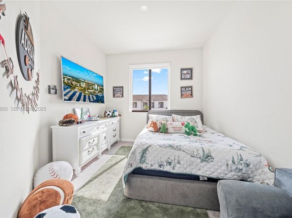 10887 SW 232nd Ter, Homestead FL 33032