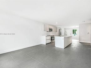 2561 NE 193rd St 1103, Miami FL 33180