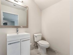 2561 NE 193rd St 1103, Miami FL 33180