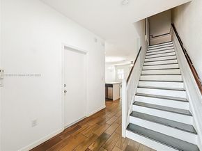 1082 NW 33rd Mnr, Pompano Beach FL 33064