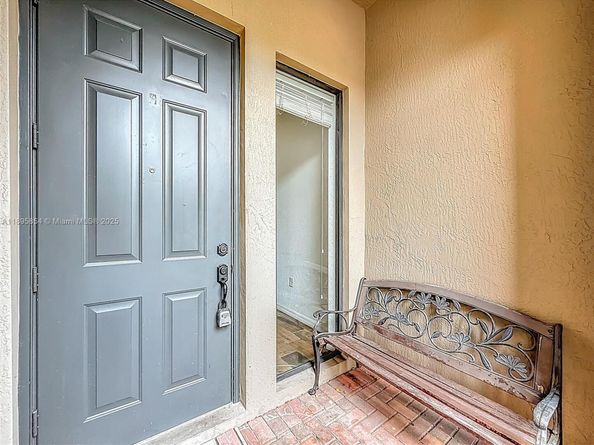 1082 NW 33rd Mnr, Pompano Beach FL 33064