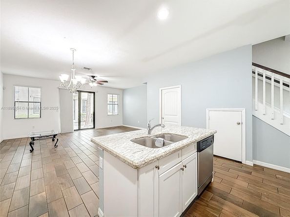 1082 NW 33rd Mnr, Pompano Beach FL 33064