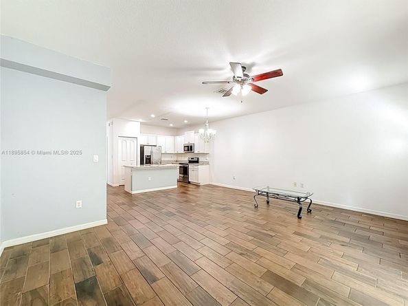 1082 NW 33rd Mnr, Pompano Beach FL 33064