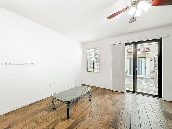 1082 NW 33rd Mnr, Pompano Beach FL 33064