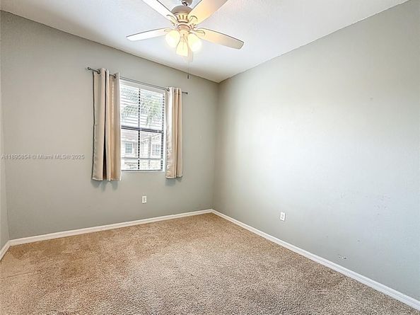 1082 NW 33rd Mnr, Pompano Beach FL 33064