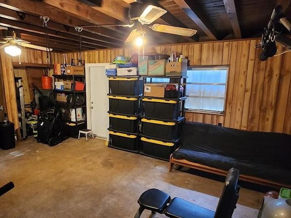 1070 NE 143rd St, North Miami FL 33161