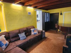 1070 NE 143rd St, North Miami FL 33161
