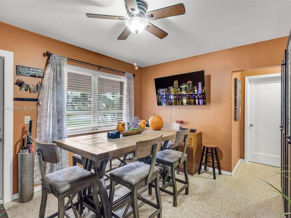 1070 NE 143rd St, North Miami FL 33161