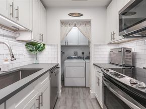 130-134 NW 57th St, Oakland Park FL 33309