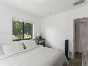 1330 NE 155th St, North Miami Beach FL 33162