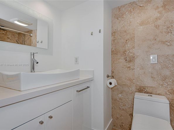 2301 Collins Ave 1515, Miami Beach FL 33139