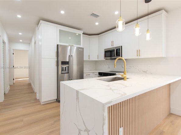 6210 Kimberly Blvd, North Lauderdale FL 33068