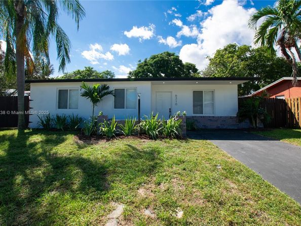 6210 Kimberly Blvd, North Lauderdale FL 33068