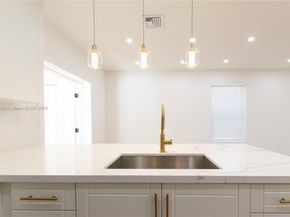 6210 Kimberly Blvd, North Lauderdale FL 33068