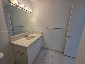 133 NE 2nd Ave 1209, Miami FL 33132