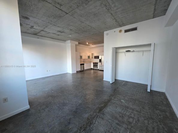 133 NE 2nd Ave 1209, Miami FL 33132