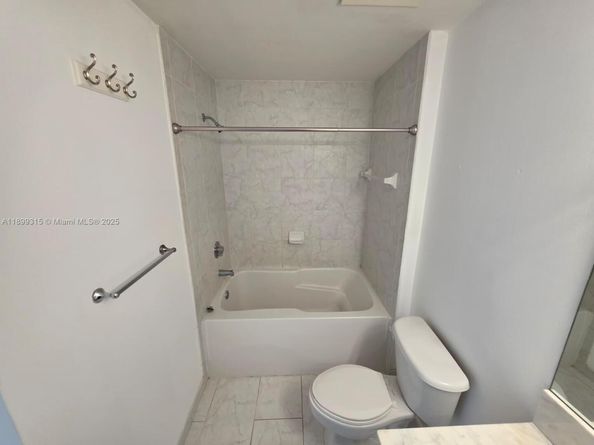 133 NE 2nd Ave 1209, Miami FL 33132