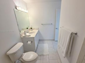 133 NE 2nd Ave 1209, Miami FL 33132