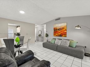 14049 SW 55th St, Miami FL 33175