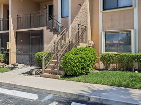 195 Lakeview Dr 105, Weston FL 33326